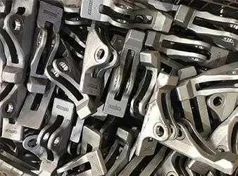 Dalian Precision Casting Factory has many professional technical methods for precision casting equipm.jpg
